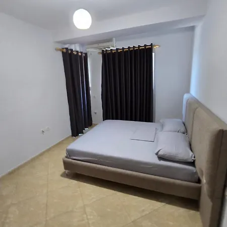 As Apartment *
